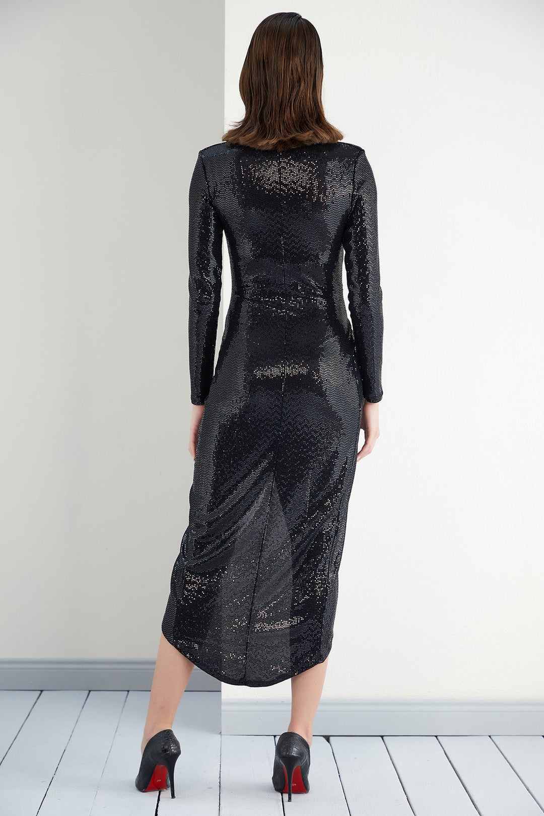 Glimmering Sequin Midi Dress in Black - jqwholesale.com