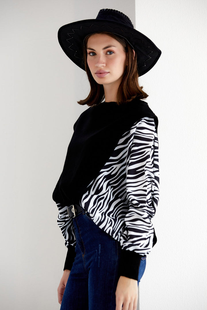 Wild Zebra Oversized Knit Jumper - jqwholesale.com