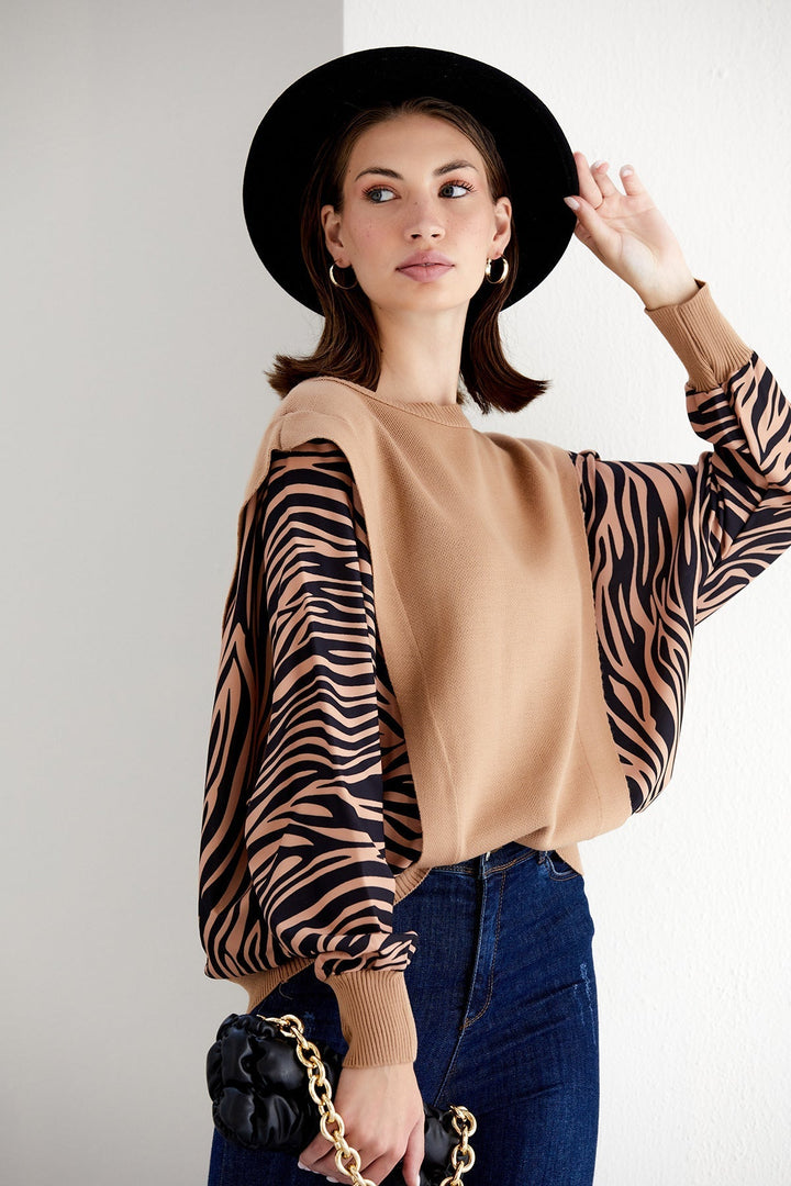 Exotic Safari Oversized Bat Sleeve Sweater - jqwholesale.com