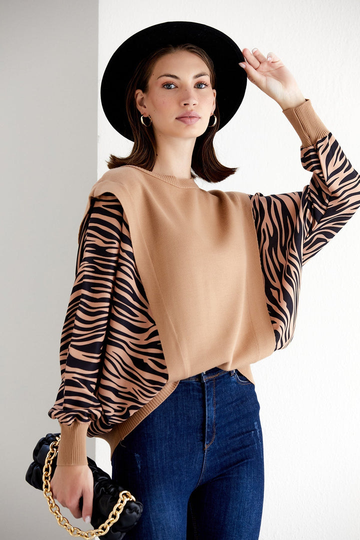 Exotic Safari Oversized Bat Sleeve Sweater - jqwholesale.com