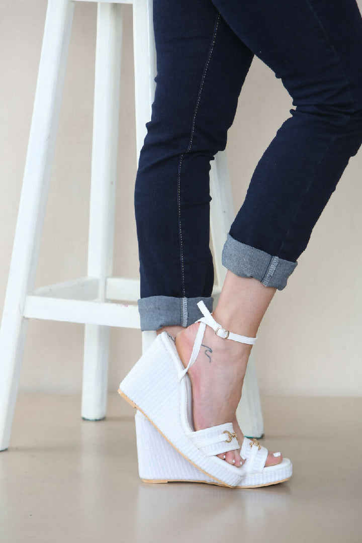 CWR2WHITE_4_1000x1500