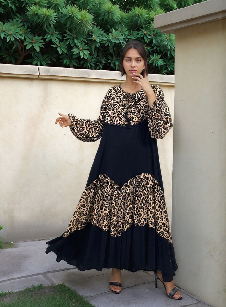 Abstract Panel Maxi Dress in Leopard Print - jqwholesale.com