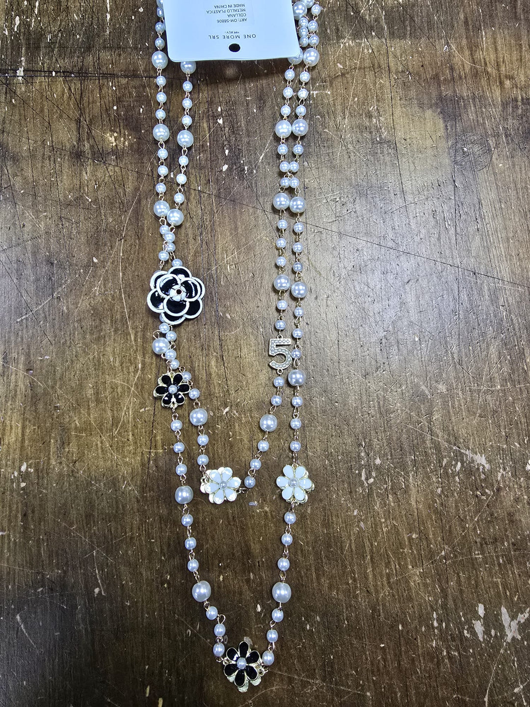 Inspired Rose Chain Necklace - jqwholesale.com