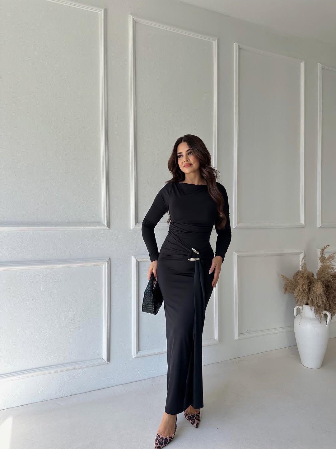 Elegant Draped Ring Detail Maxi Dress – Black