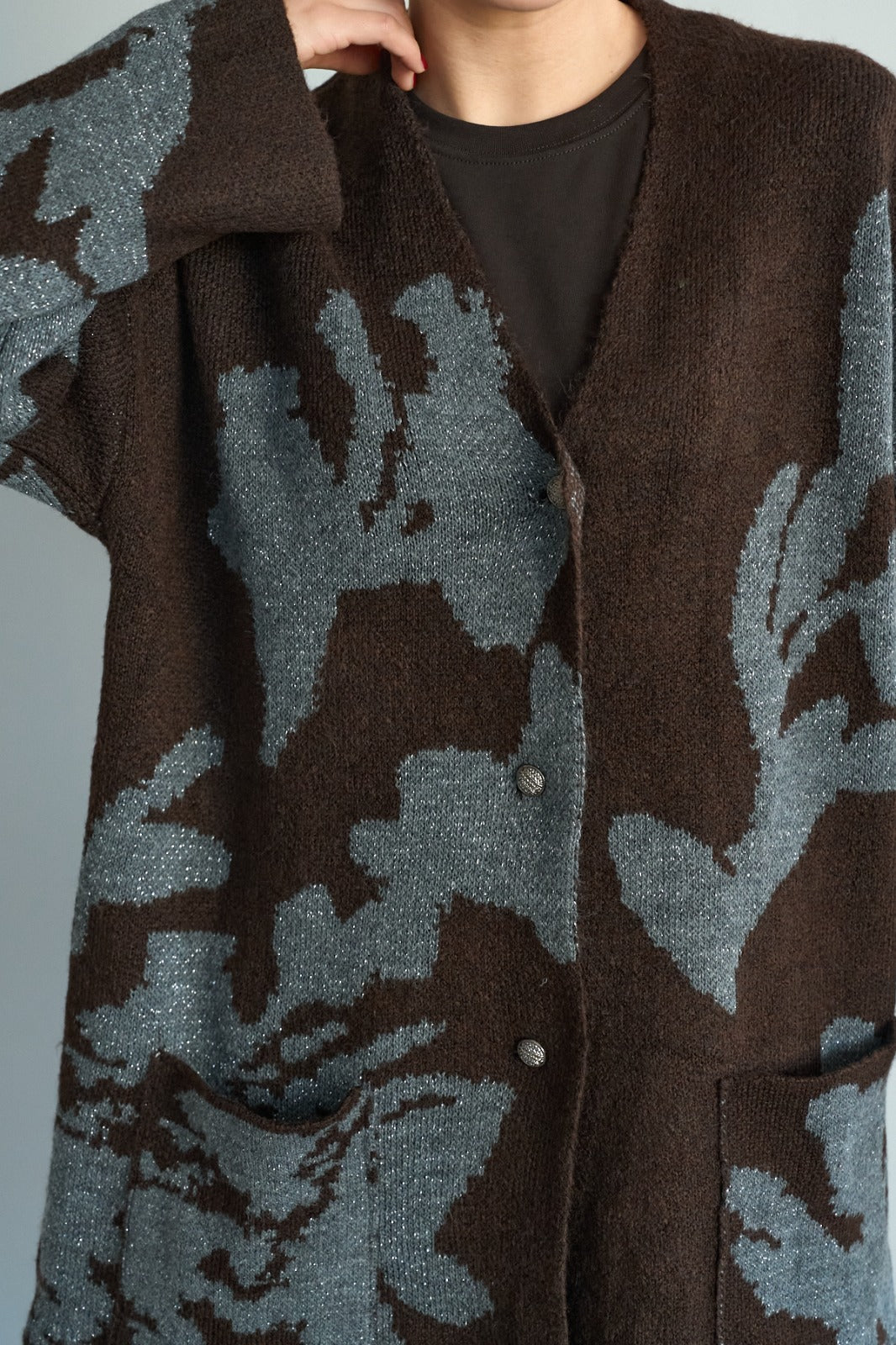 Metallic Jacquard Floral Knit Cardigan – Brown/Grey - jqwholesale.com