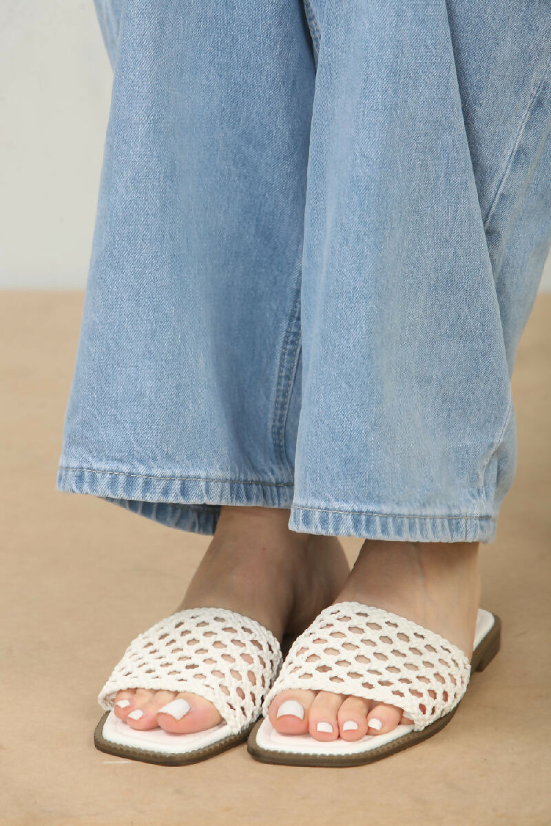 DEN24WHITE_4_1000x1500