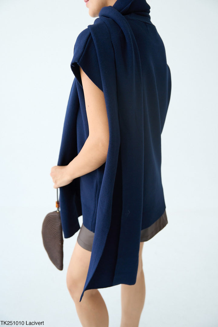 Sleeveless Knit Jumper with Matching Scarf in Navy
