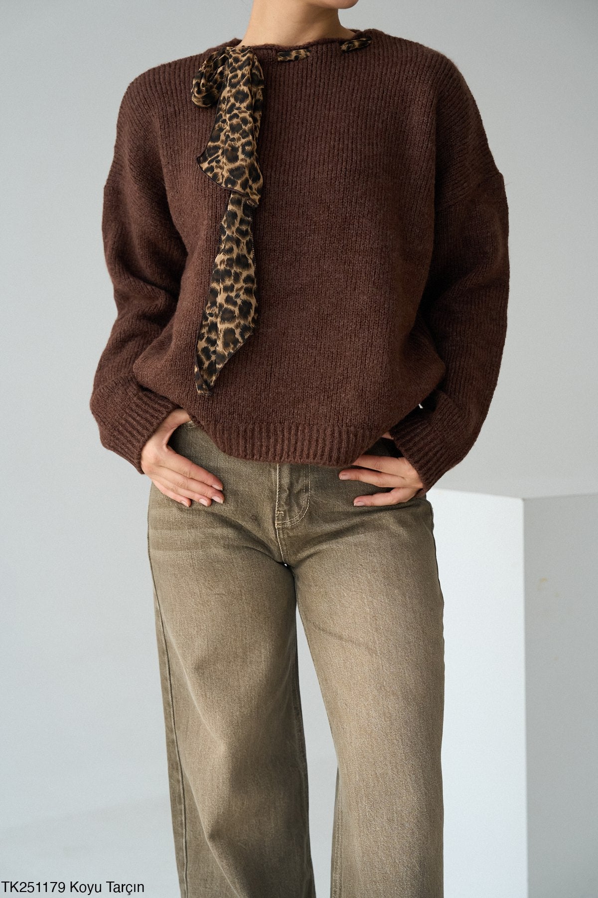 Leopard tie detail soft knit jumper - wholesale women fashion UK
