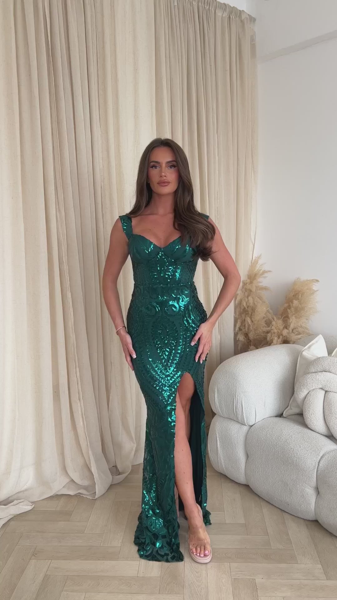 (6P.PACK) Angelika Green Off-Shoulder Sequin Maxi Dress