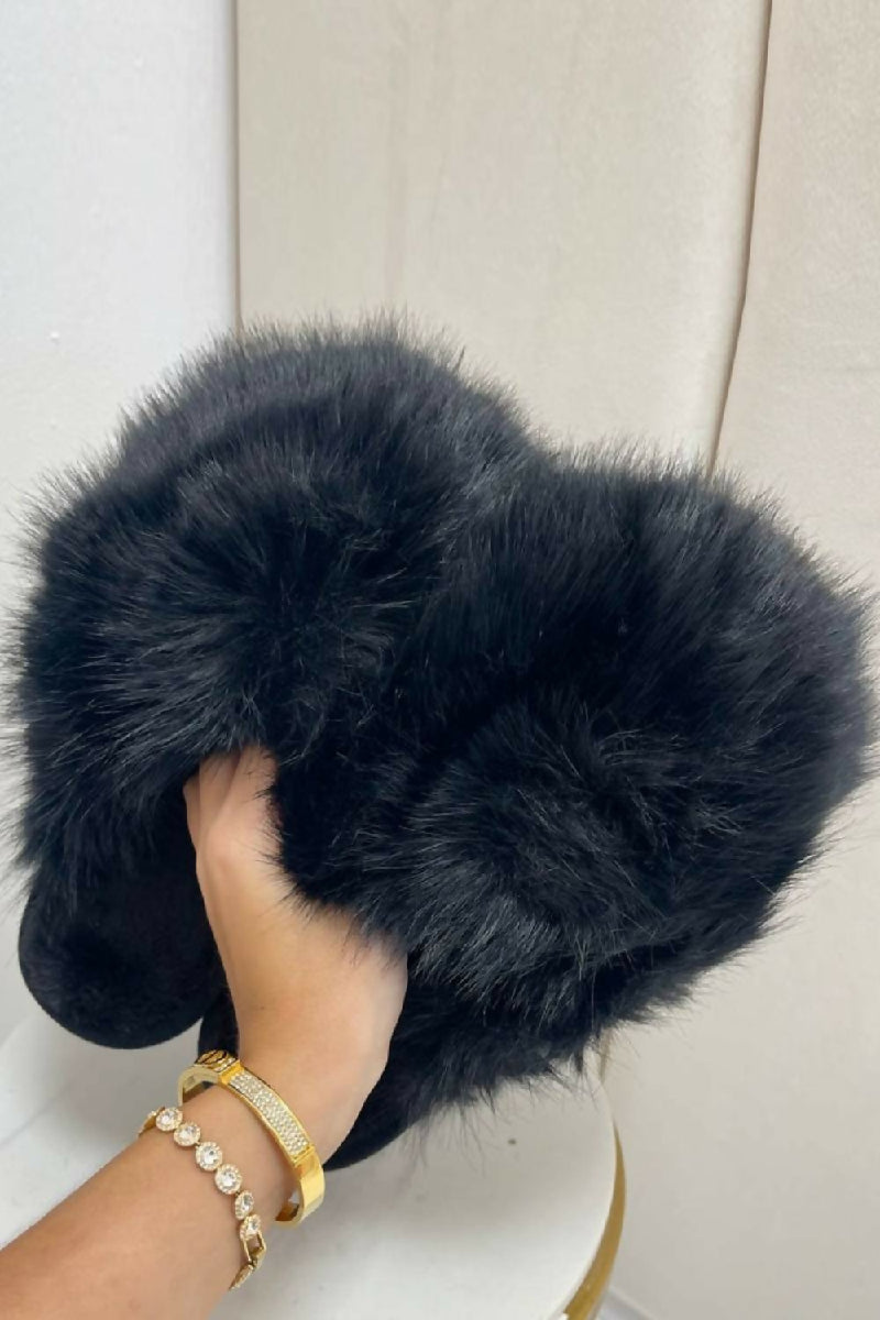 Black faux fur fluffy slippers wholesale UK